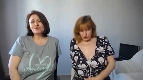 Snapshot of donnalimadonna chatting on April 2026 07:47:02 AM Tatiana 43 curvy sexy body and Joanna redhead 39 years online show from April 2026 07:47:02 AM