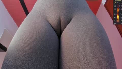 Snapshot of donnapaul_ chatting on January 2025 12:26:02 PM Paula DiazGMT-5 0730 - 1400 online show from January 2025 12:26:02 PM