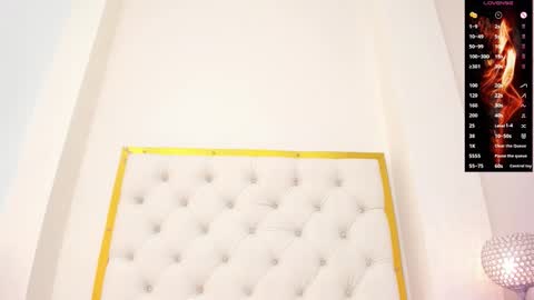 Snapshot of donnapaul_ chatting on November 2025 12:16:02 PM Paula DiazGMT-5 0730 - 1400 online show from November 2025 12:16:02 PM