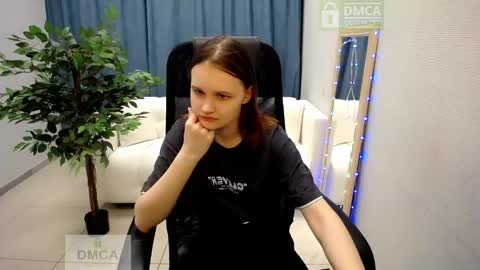 Sia online show from April 2026 10:51:02 AM