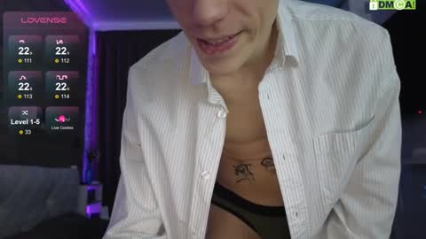 Snapshot of donnikon chatting on February 2026 08:31:02 PM Nikon online show from February 2026 08:31:02 PM