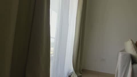 Donatella online show from December 2024 12:05:02 PM