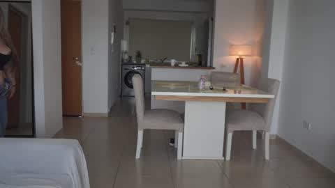 Donatella online show from October 2025 12:30:02 PM