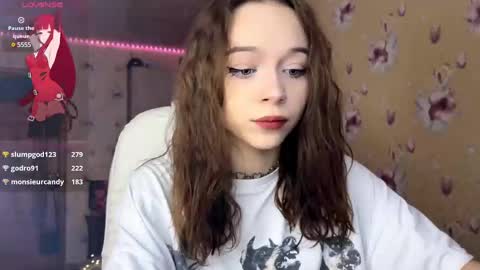 Nicole online show from December 2024 03:33:02 PM