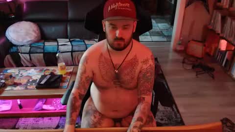 doomsy_minatozaki online show from April 2026 06:27:02 PM