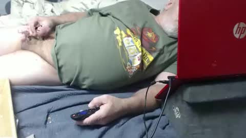 Snapshot of doouugcumming chatting on April 2026 08:33:01 PM cummingdoouug online show from April 2026 08:33:01 PM