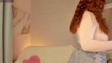 Snapshot of dora_exomi chatting on November 2025 01:49:01 AM Dora EXOMI online show from November 2025 01:49:01 AM