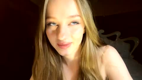 Anika online show from April 2026 08:20:01 PM