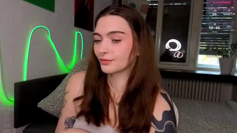 Alice online show from December 2025 08:01:01 AM