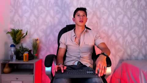 Snapshot of dorian_mystery chatting on December 2024 07:08:01 AM dorian_mystery online show from December 2024 07:08:01 AM