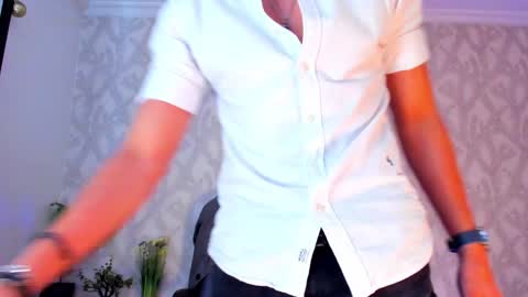 Snapshot of dorian_mystery chatting on January 2025 07:59:02 PM dorian_mystery online show from January 2025 07:59:02 PM