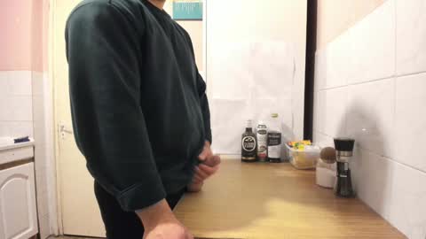 Snapshot of doriancretu95 chatting on December 2024 09:08:02 PM menu below online show from December 2024 09:08:02 PM