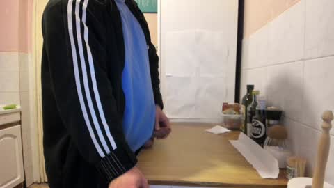 Snapshot of doriancretu95 chatting on January 2025 04:49:01 AM menu below online show from January 2025 04:49:01 AM