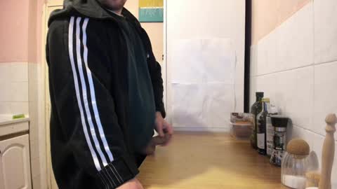 Snapshot of doriancretu95 chatting on January 2025 10:43:01 AM menu below online show from January 2025 10:43:01 AM