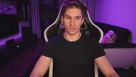 Snapshot of dorianreyes chatting on March 2026 01:43:02 AM Dorian Reyes online show from March 2026 01:43:02 AM