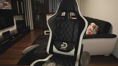 Snapshot of dorianreyes chatting on April 2026 01:36:01 AM Dorian Reyes online show from April 2026 01:36:01 AM