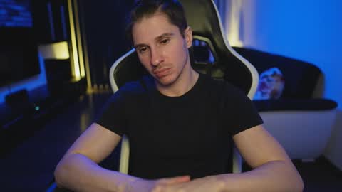 Snapshot of dorianreyes chatting on April 2026 10:15:01 PM Dorian Reyes online show from April 2026 10:15:01 PM