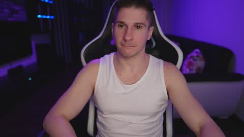 Snapshot of dorianreyes chatting on April 2026 10:56:02 PM Dorian Reyes online show from April 2026 10:56:02 PM