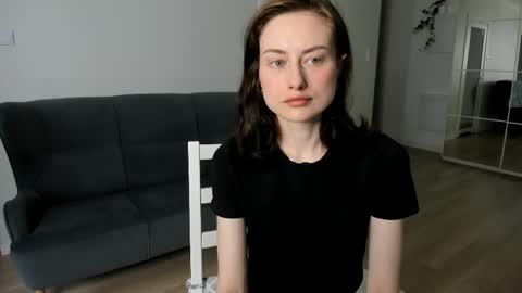 dormineaa online show from May 2026 05:25:02 AM