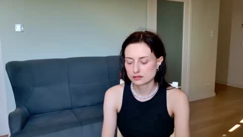 dormineaa online show from June 2026 04:51:02 AM