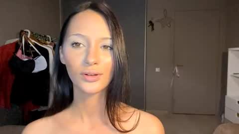 Snapshot of dorthygordy chatting on April 2026 05:35:02 PM dorthygordy online show from April 2026 05:35:02 PM