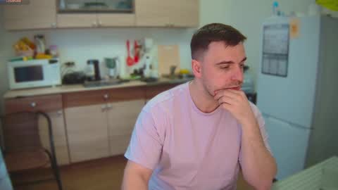 Snapshot of dosilasa chatting on December 2024 09:06:02 AM Sasha online show from December 2024 09:06:02 AM