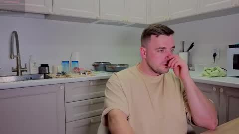 Snapshot of dosilasa chatting on September 2025 09:51:01 PM Sasha online show from September 2025 09:51:01 PM