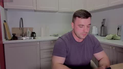 Snapshot of dosilasa chatting on September 2025 04:12:02 PM Sasha online show from September 2025 04:12:02 PM