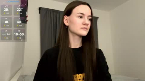 Snapshot of double_sun chatting on March 2026 10:42:01 PM Alice and Mark online show from March 2026 10:42:01 PM