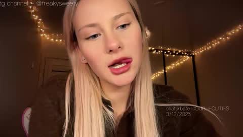 Lana  Eva  dont forget to give us a thumb up online show from December 2025 02:59:01 PM