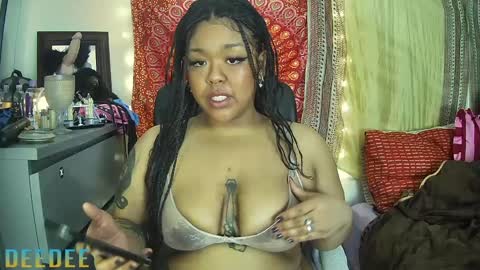 DeeDee online show from February 2025 10:53:02 AM