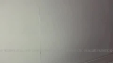 Snapshot of doublesees chatting on December 2024 05:50:02 AM MOLLYYYY dont forget to give me a thumb up online show from December 2024 05:50:02 AM