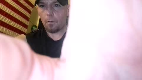 Snapshot of dougiebisme chatting on April 2026 12:38:02 PM dougiebisme online show from April 2026 12:38:02 PM