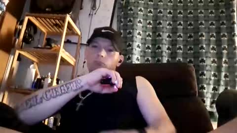 Snapshot of dougiebisme chatting on April 2026 09:04:01 AM dougiebisme online show from April 2026 09:04:01 AM