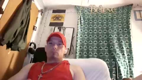 Snapshot of dougiebisme chatting on April 2026 02:21:01 AM dougiebisme online show from April 2026 02:21:01 AM