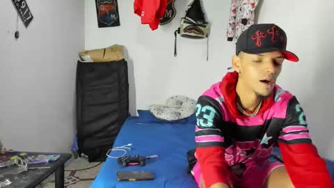 Snapshot of douglas_gallegos chatting on February 2026 12:28:01 AM douglas_gallegos online show from February 2026 12:28:01 AM