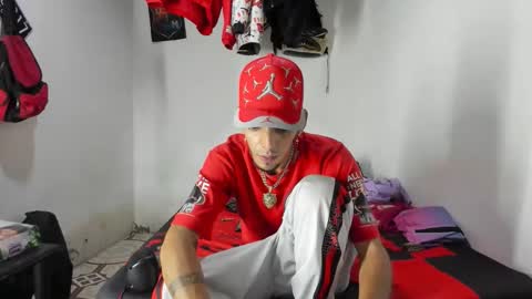 Snapshot of douglas_gallegos chatting on April 2026 02:51:02 AM douglas_gallegos online show from April 2026 02:51:02 AM