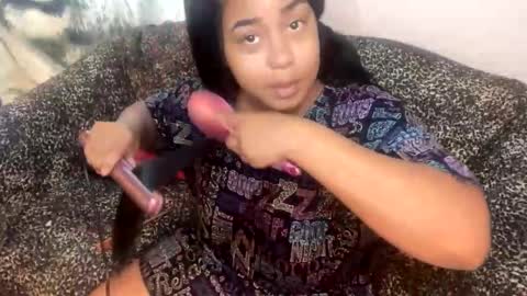 dove_love22 online show from November 2025 05:02:01 PM