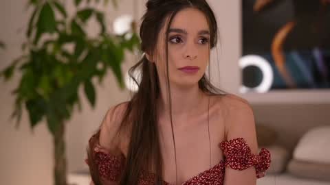 Snapshot of dovia chatting on October 2025 07:03:02 AM . . online show from October 2025 07:03:02 AM