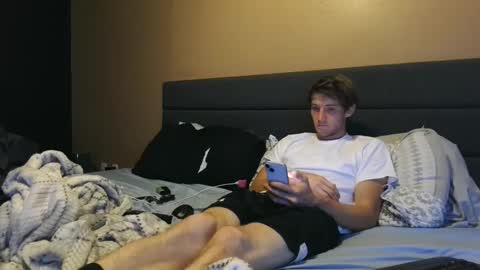 Snapshot of downforthemoney chatting on October 2025 11:02:02 PM downforthemoney online show from October 2025 11:02:02 PM