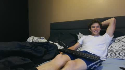 Snapshot of downforthemoney chatting on October 2025 09:12:02 PM downforthemoney online show from October 2025 09:12:02 PM