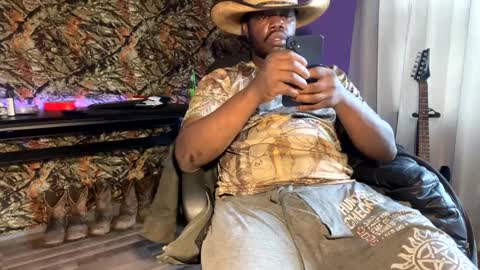 MrPirated online show from January 2025 08:00:01 PM