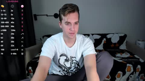 Mervin  online show from November 2025 09:16:02 PM