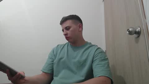 draco_boy2000 online show from November 2025 09:48:01 PM