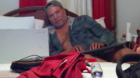 Snapshot of dragomoon70 chatting on April 2026 03:15:01 AM dragomoon70 online show from April 2026 03:15:01 AM