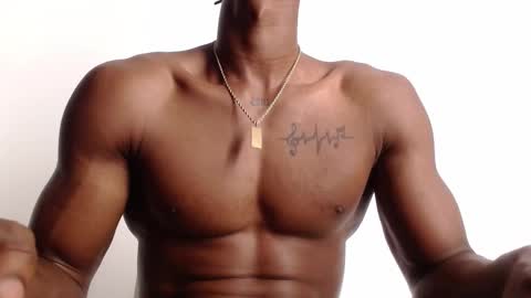 Snapshot of drake_brown_23 chatting on September 2025 06:04:02 AM Drake 23 online show from September 2025 06:04:02 AM