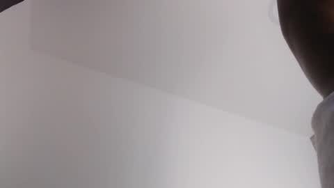 Snapshot of drake_brown_23 chatting on November 2025 04:56:02 AM Drake 23 online show from November 2025 04:56:02 AM