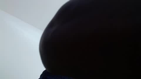 Snapshot of drake_brown_23 chatting on December 2025 07:00:01 PM Drake 23 online show from December 2025 07:00:01 PM