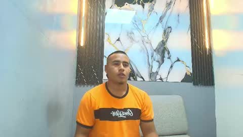 Snapshot of drake_johnson2 chatting on May 2026 05:25:02 AM drake online show from May 2026 05:25:02 AM