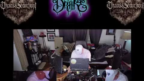 Snapshot of drake_r_darkrose chatting on July 2026 07:15:02 AM Drake D Vamp aka Drake DarkRose online show from July 2026 07:15:02 AM